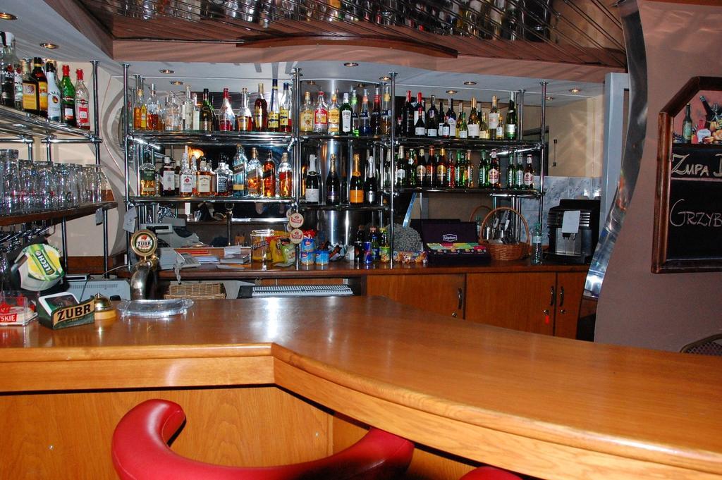 Hotel Unibus Bielsk Podlaski Buitenkant foto